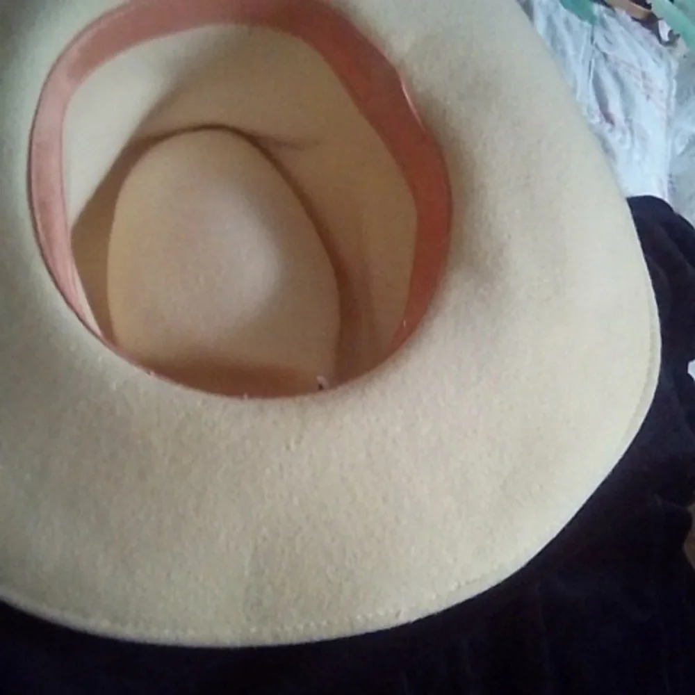 JOE Bill Miller vintage Michael Howard ladies hat. 100% wool.